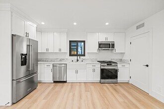 16245 Chatsworth St in Los Angeles, CA - Building Photo - Building Photo