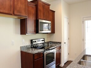 23 N Grey Abbey Dr in Clayton, NC - Building Photo - Building Photo