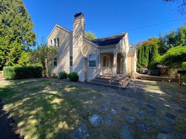 property at 4802 NE 45th St