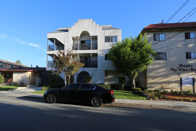 801 E Maple St in Glendale, CA - Building Photo - Building Photo