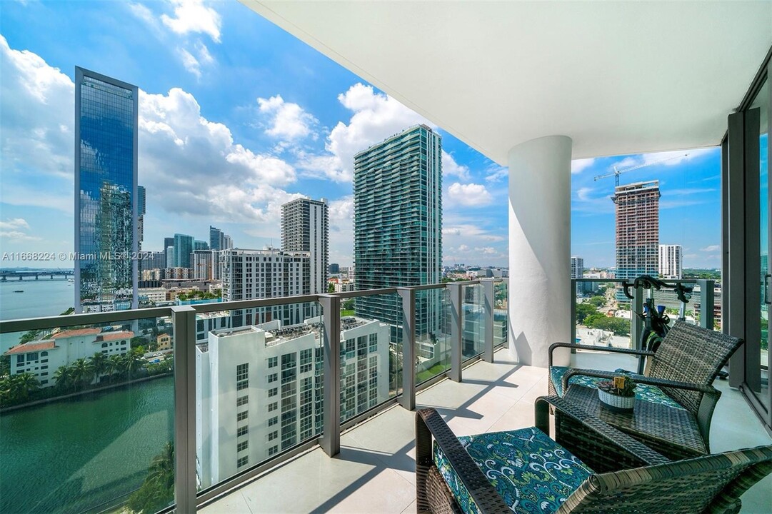 2900 NE 7th Ave, Unit #1709 in Miami, FL - Building Photo