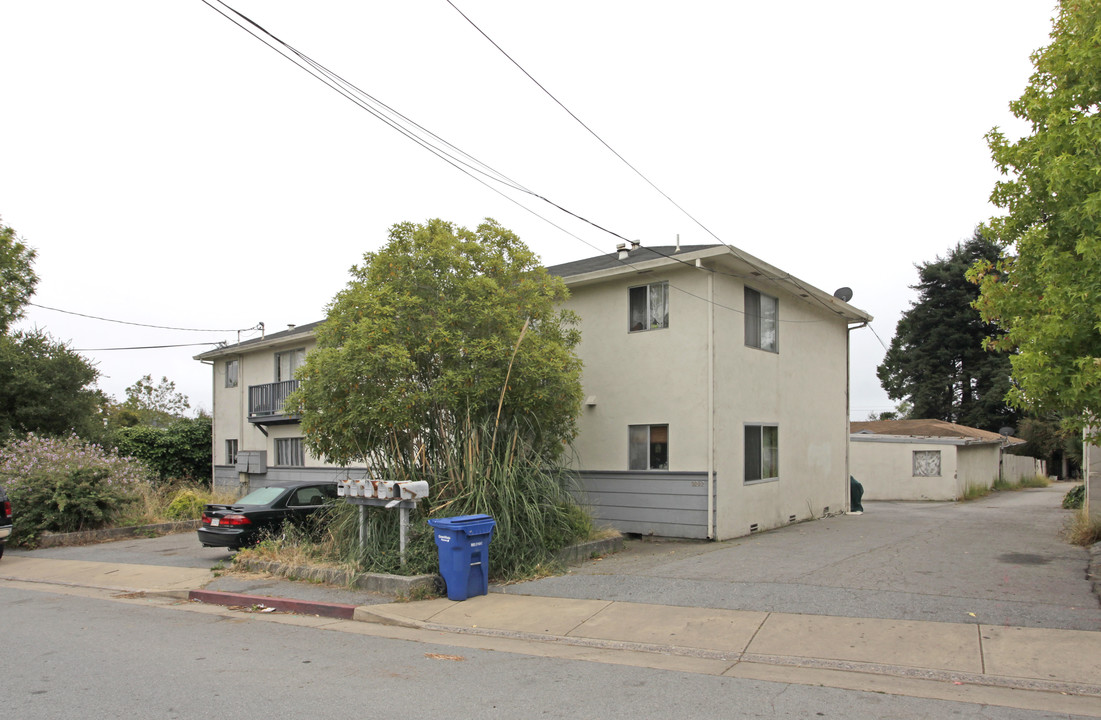 2222 Alice St in Santa Cruz, CA - Building Photo