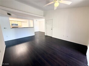 555 E Silverado Ranch Blvd, Unit 2151 in Las Vegas, NV - Building Photo - Building Photo