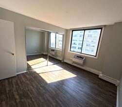 6325 N Sheridan Rd in Chicago, IL - Building Photo - Building Photo