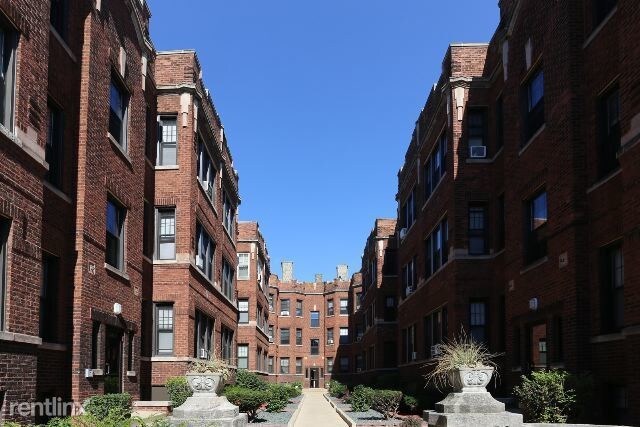 4409 N Wolcott Ave-Unit -Unit 2B in Chicago, IL - Building Photo