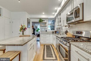 36 Rhode Island Ave NE in Washington, DC - Building Photo