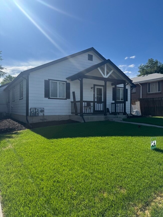 property at 317 Knox Ct