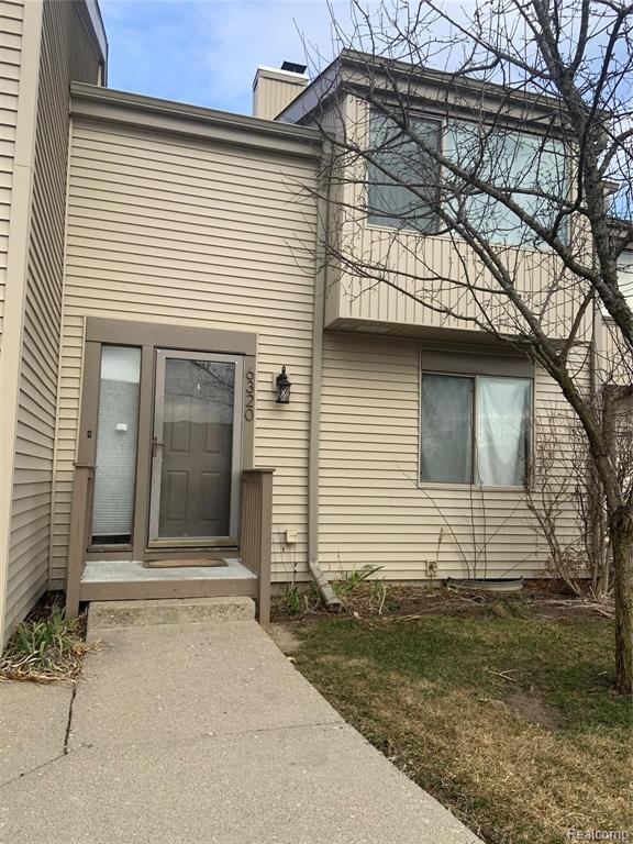 6320 Laurentian Ct in Flint, MI - Building Photo - Building Photo