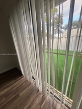 817 NE 214th Ln in Miami, FL - Building Photo - Building Photo