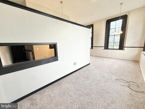 745 Manor St in Columbia, PA - Building Photo - Building Photo