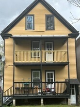 12 Franklin St in Poughkeepsie, NY - Building Photo - Building Photo