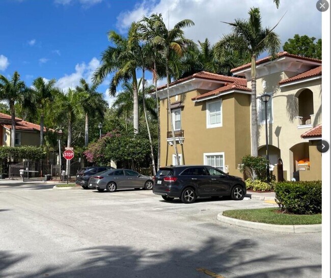 3389 Merrick Ct in Margate, FL - Building Photo - Building Photo