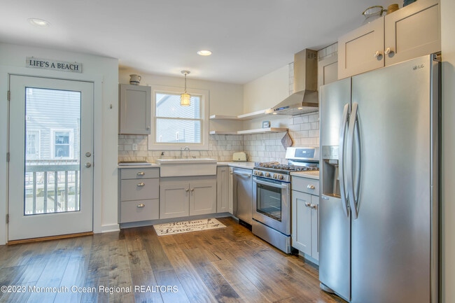 property at 11 Beach St