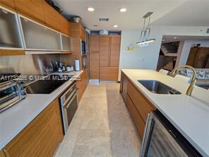 5875 Collins Ave, Unit # 1704 in Miami, FL - Building Photo