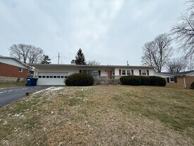 9 Paradise Ln in Greencastle, IN - Building Photo