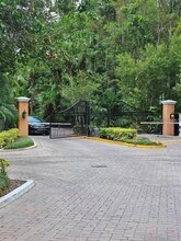 5132 Conroy Rd in Orlando, FL - Building Photo - Building Photo
