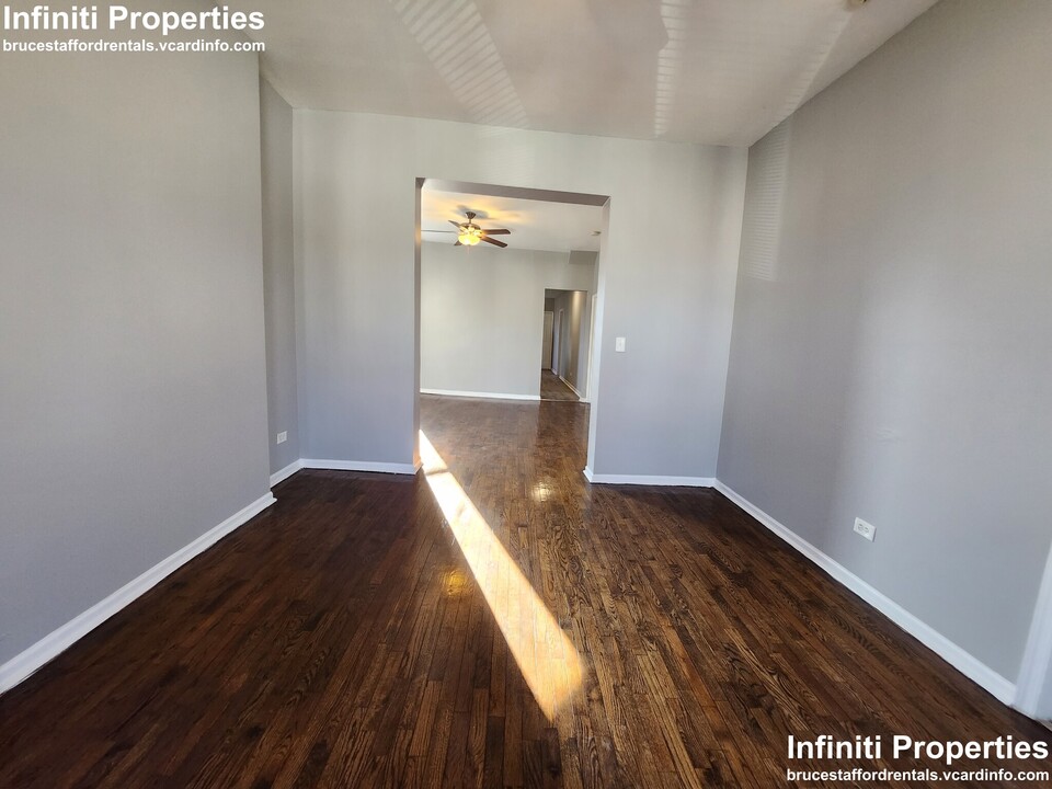 7314 S Kenwood Ave-Unit -2 in Chicago, IL - Building Photo