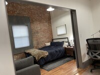 400 Main St E photo'