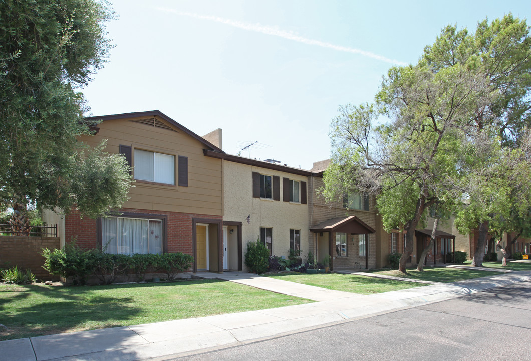 2311-2319 2331-2349 E. Cactus in Phoenix, AZ - Building Photo