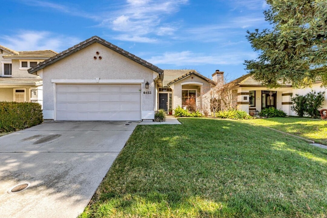 6452 Aspen Gardens Way in Citrus Heights, CA - Building Photo