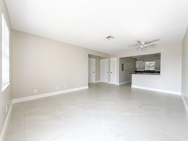 property at 1515 N Federal Hwy