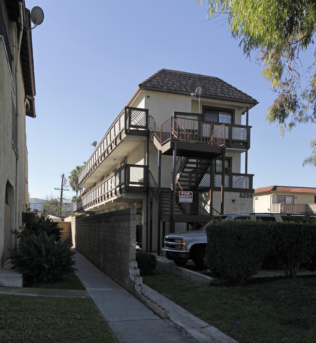 8206 California St in Buena Park, CA - Building Photo - Building Photo