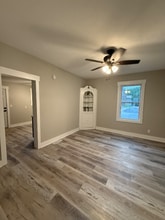 118 N High St in Washington, IL - Building Photo - Building Photo