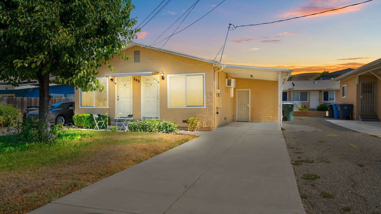 342 Brown St in Vacaville, CA - Building Photo