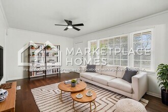 2038 E Lilac Ln in Decatur, GA - Building Photo - Building Photo