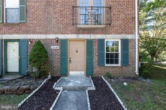 13640 Deerwater Dr in Germantown, MD - Building Photo - Building Photo