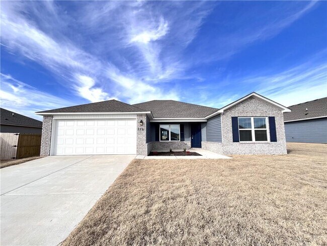 2721 Elliott St in Pea Ridge, AR - Foto de edificio - Building Photo