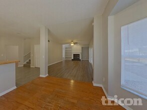 1240 Wyndham Pine Dr in Apopka, FL - Building Photo - Building Photo