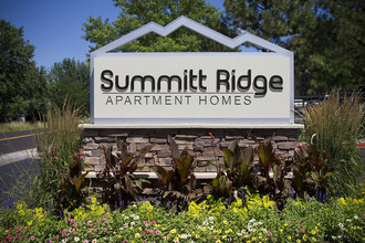 Summitt Ridge in Denver, CO - Foto de edificio - Building Photo