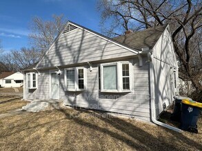 6641 Flora Ave in Kansas City, MO - Building Photo - Building Photo