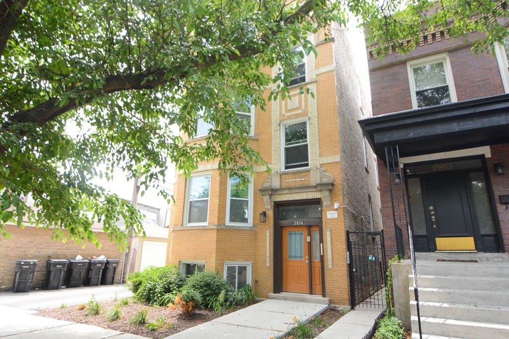 2814 N Troy St in Chicago, IL - Building Photo