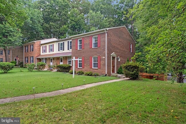 6401 Old Scotts Ct in Springfield, VA - Building Photo - Building Photo