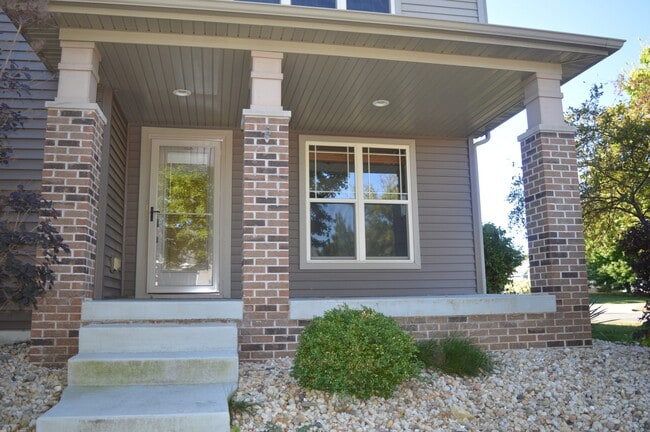 8921 Snowberry Ln in Verona, WI - Building Photo - Building Photo