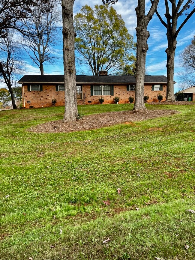 property at 1600 Plumcrest Dr