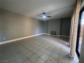 1708 Park Meadows Dr in Ft. Myers, FL - Building Photo - Building Photo