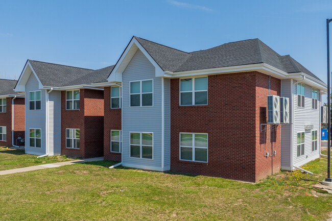 Manchester Place Apartments in Highland Park, MI - Building Photo - Primary Photo
