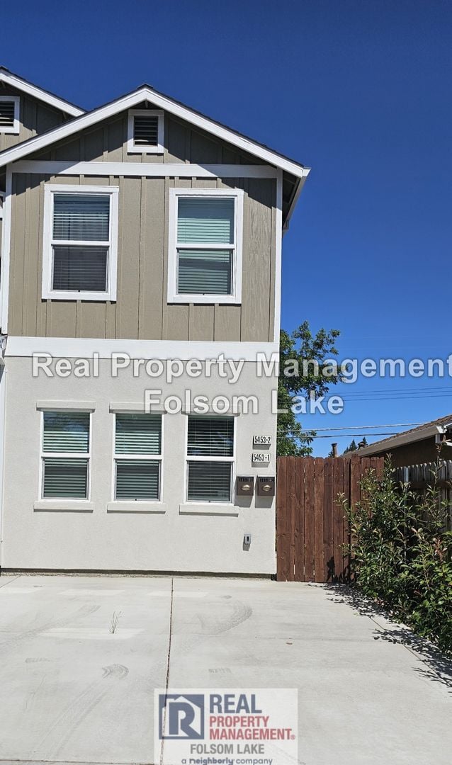 property at 5431 Bradford Dr