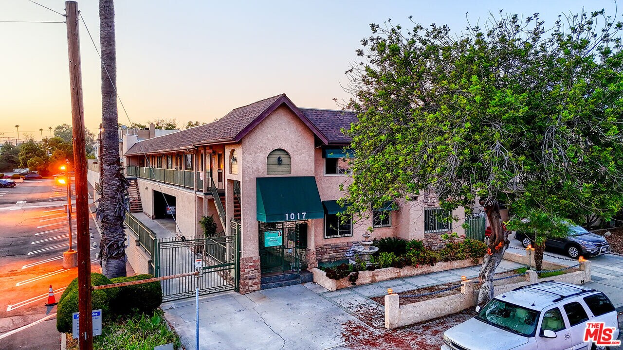 1017 Sonora Ave in Glendale, CA - Building Photo