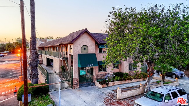 property at 1017 Sonora Ave