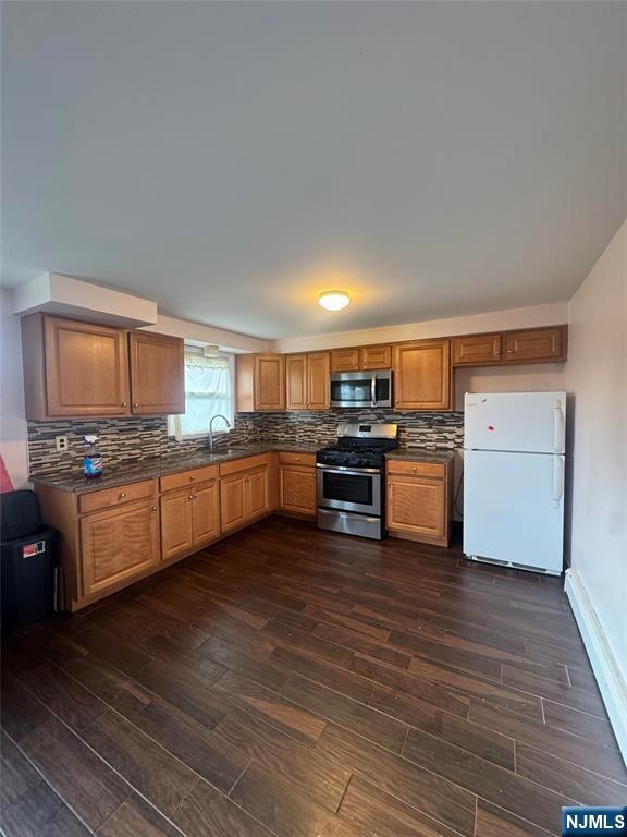 property at 5 Tuve Ln