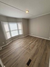 300 S Madison St in Webb City, MO - Building Photo - Building Photo