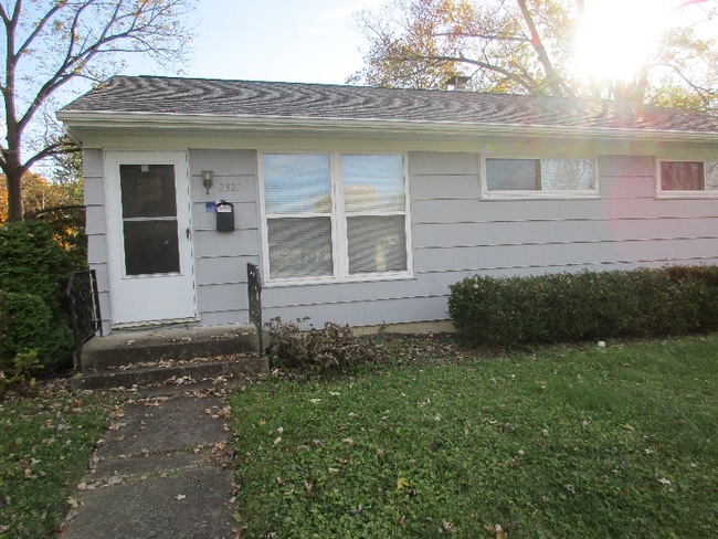 2327 Shrewsbury Rd in Columbus, OH - Building Photo - Building Photo