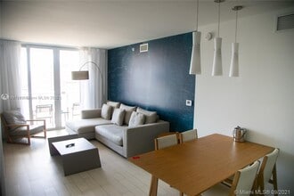 2602 E Hallandale Beach Blvd, Unit R905 in Hallandale Beach, FL - Foto de edificio - Building Photo