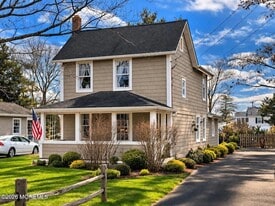 214 Howe St in Point Pleasant, NJ - Building Photo