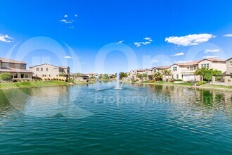 913 W Yosemite Dr in Chandler, AZ - Building Photo - Building Photo