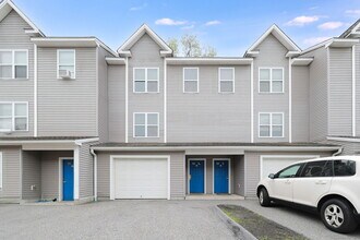 62 Chestnut St in Danbury, CT - Building Photo - Building Photo